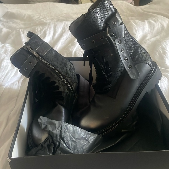 HENRY BEGUELIN Leather Sport Boot Argento Size 36!6 - Picture 1 of 11